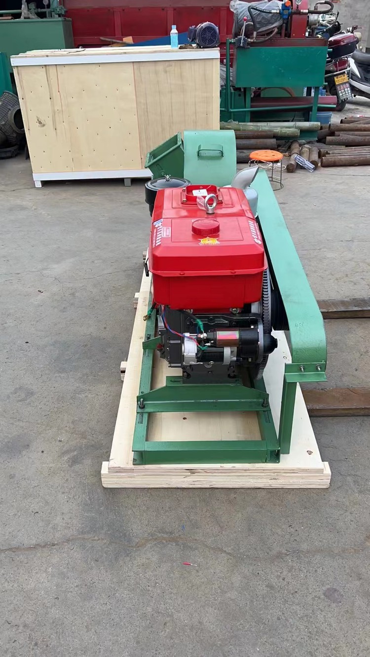 Portable and Efficient Wood Branch Chipper Portable and Efficient Wood Branch Chipper