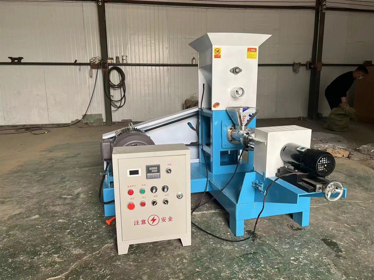 Maximum efficiency Floating Feed Extruder Maximum efficiency Floating Feed Extruder